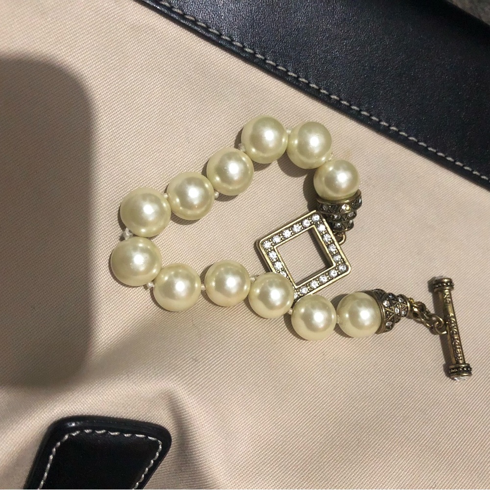 Heidi Daus Cream Pearl Bracelet with Rhinestone Square Toggle